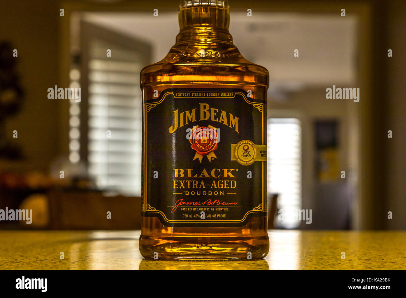 A bottle of Jim Beam Black Extra Aged Bourbon Whiskey Stock Photo - Alamy | Whisky