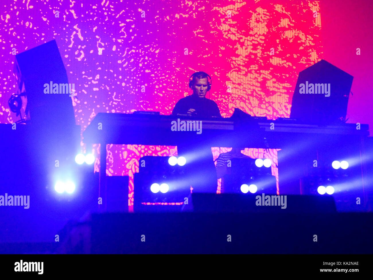 Las Vegas, USA. 23rd Sep, 2017 - Kaskade performing on stage at the Life is Beautiful festival, day 2,  downtown Las Vegas, Nevada - Photo Credit: Ken Howard/Alamy Live News Stock Photo