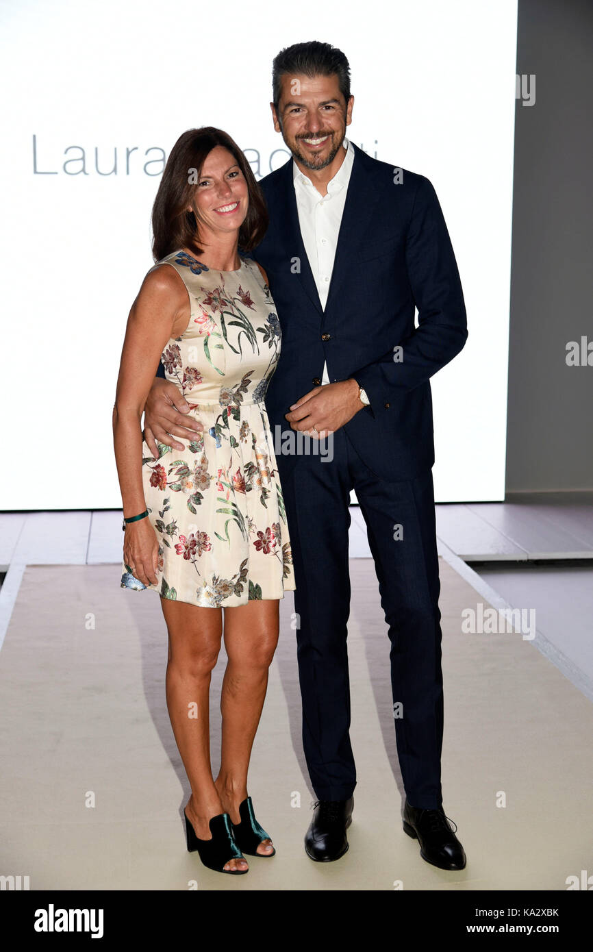 Milan, Italy. 25th Sep, 2017. Milan woman's Fashion Week spring summer 2018. Milano Fashion woman, spring summer2018. Laura Biagiottin Arrivals in photo: Andrea Berton and wife Credit: Independent Photo Agency/Alamy Live News Stock Photo