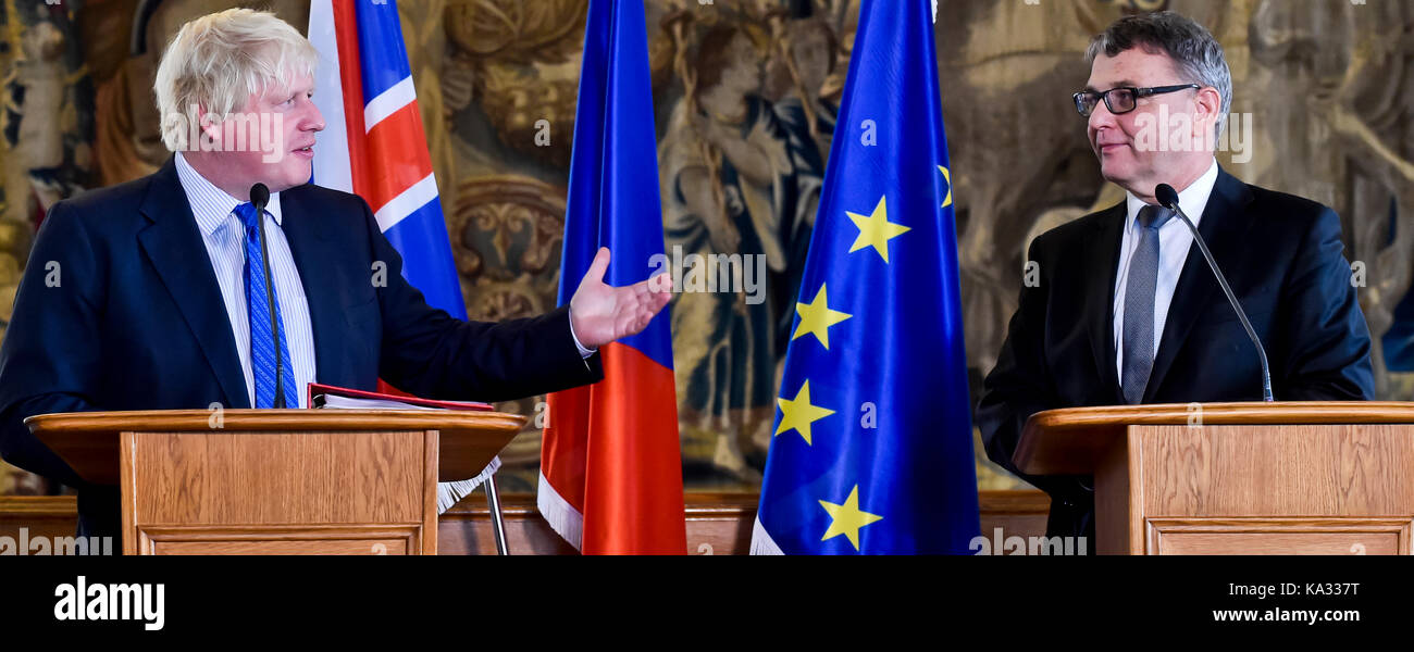 Prague, Czech Republic. 25th Sep, 2017. British Secretary of State for Foreign and Commonwealth Affairs Boris Johnson, left, and Czech Foreign Minister Lubomir Zaoralek meet to discuss Brexit and current geopolitical issues in Prague, Czech Republic, on Monday, September 25, 2017. Credit: Vit Simanek/CTK Photo/Alamy Live News Stock Photo