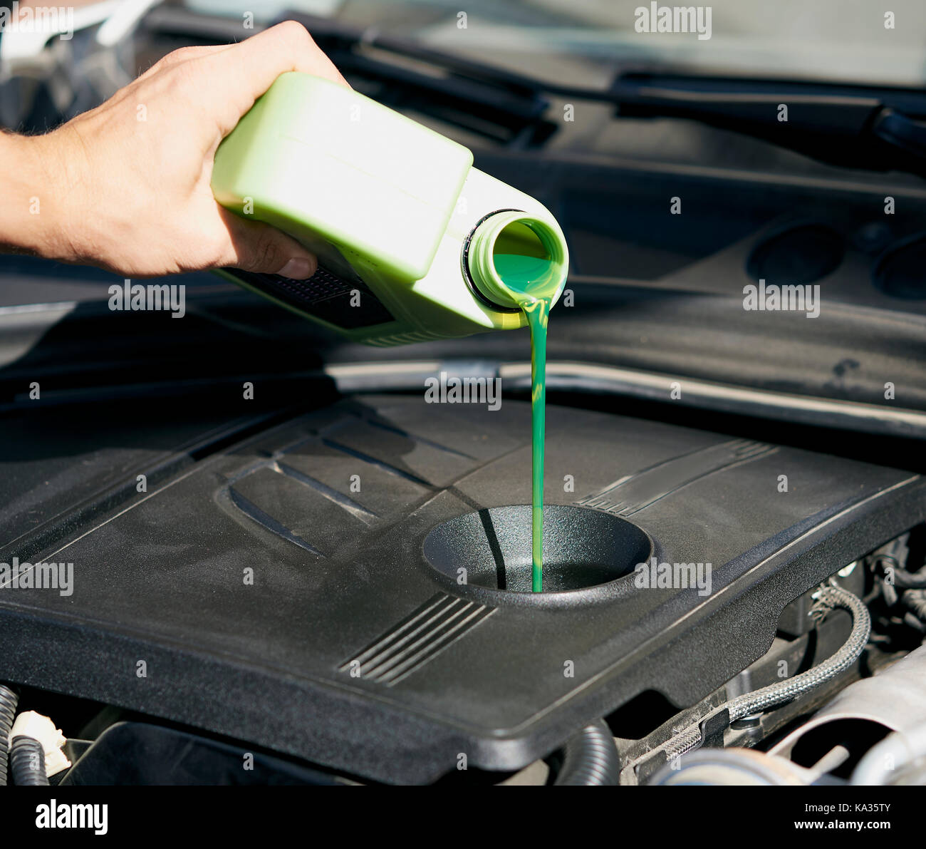 engine oil fill Stock Photo Alamy