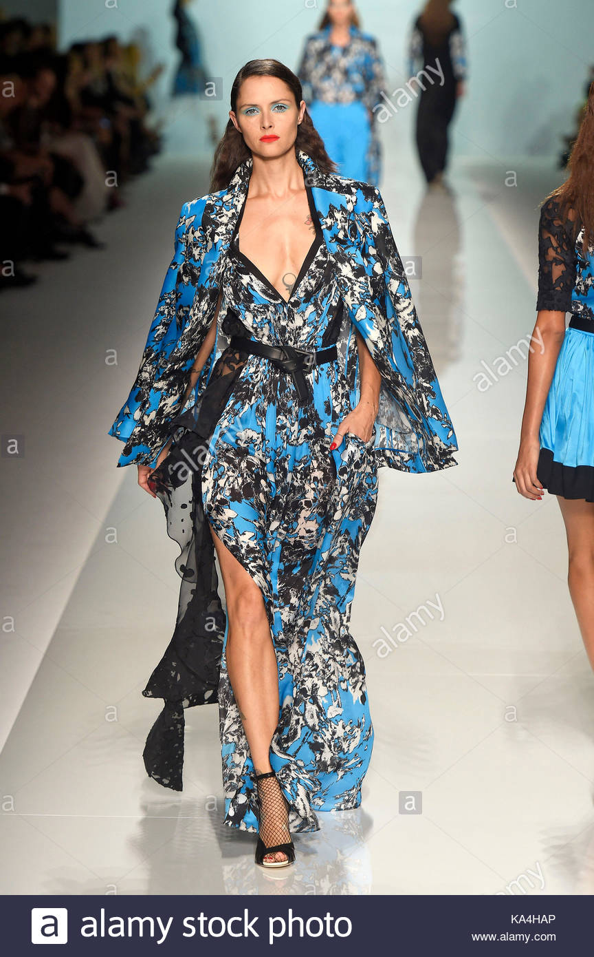 dress - Vivienne paris westwood ss video dress - Vivienne paris westwood ss video