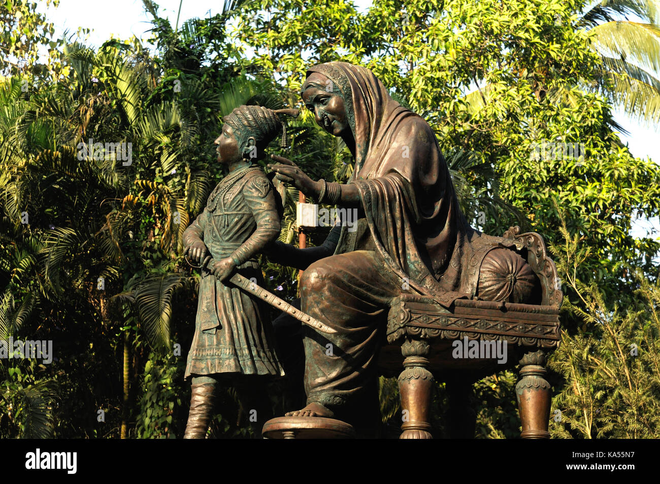 jijabai and shivaji maharaj statue, victoria garden, mumbai ...