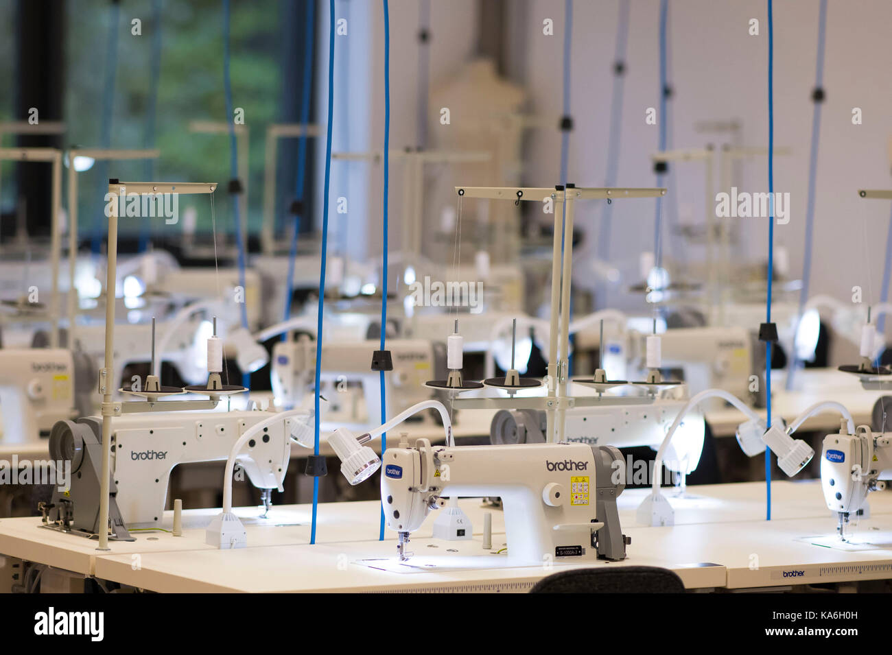 Sewing machines hires stock photography and images Alamy