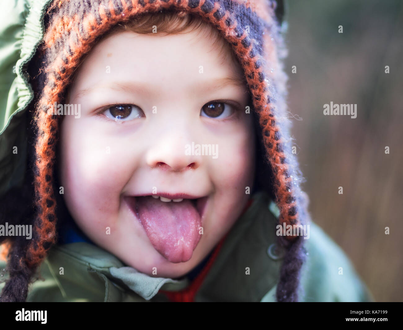 Retrato De Criança Disfarçado De Pirata Foto de Stock - Imagem de  expressivo, olho: 163859428