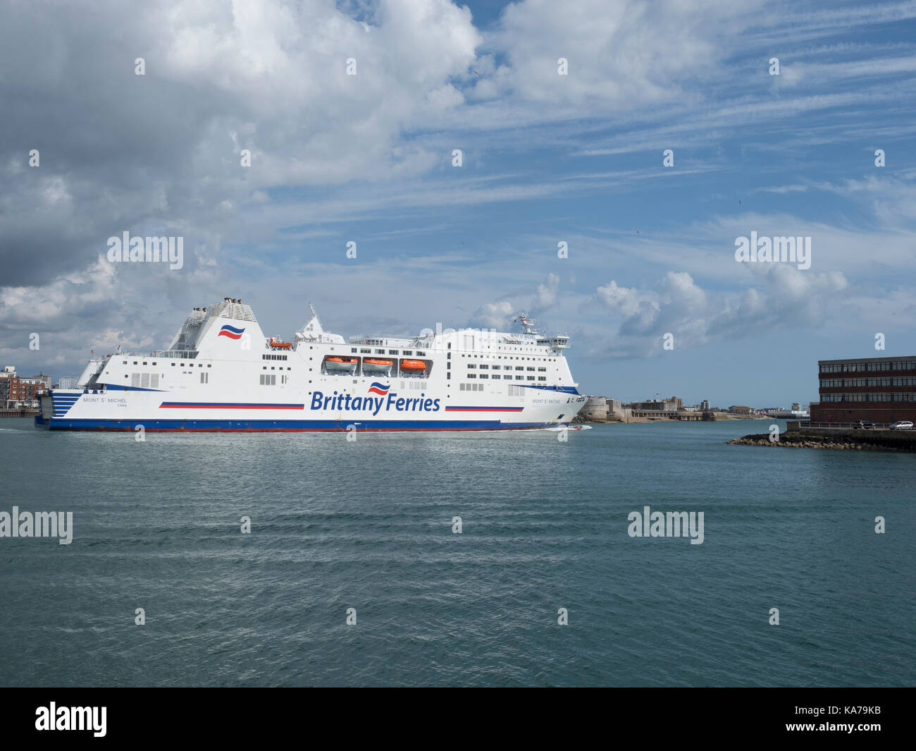 Brittany ferry hi-res stock photography and images - Alamy