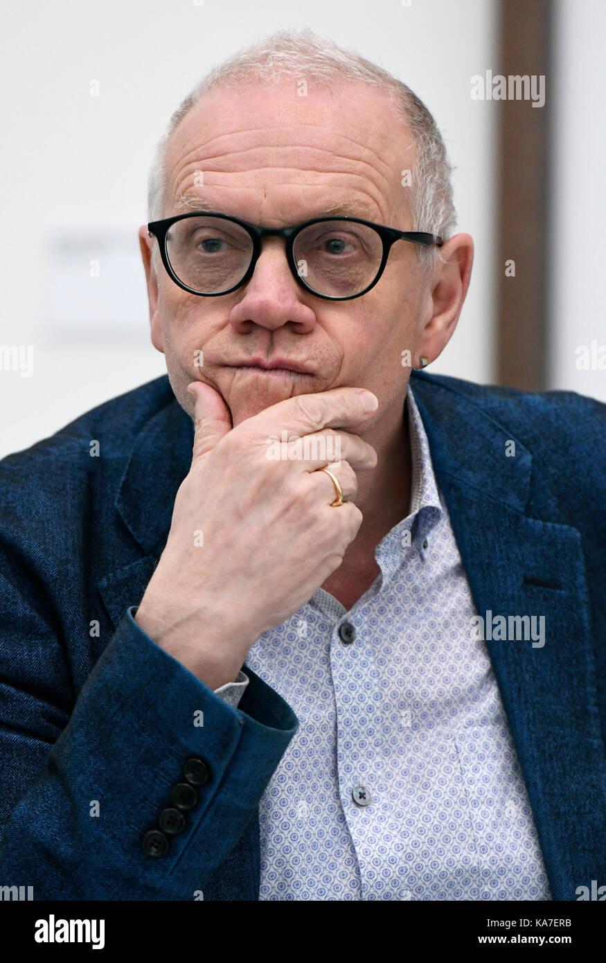 Beat Wismer, General Director of the Museum Kunstpalast, during the press conference for 'Night and Day' by German photographer Axel Hutte. Stock Photo