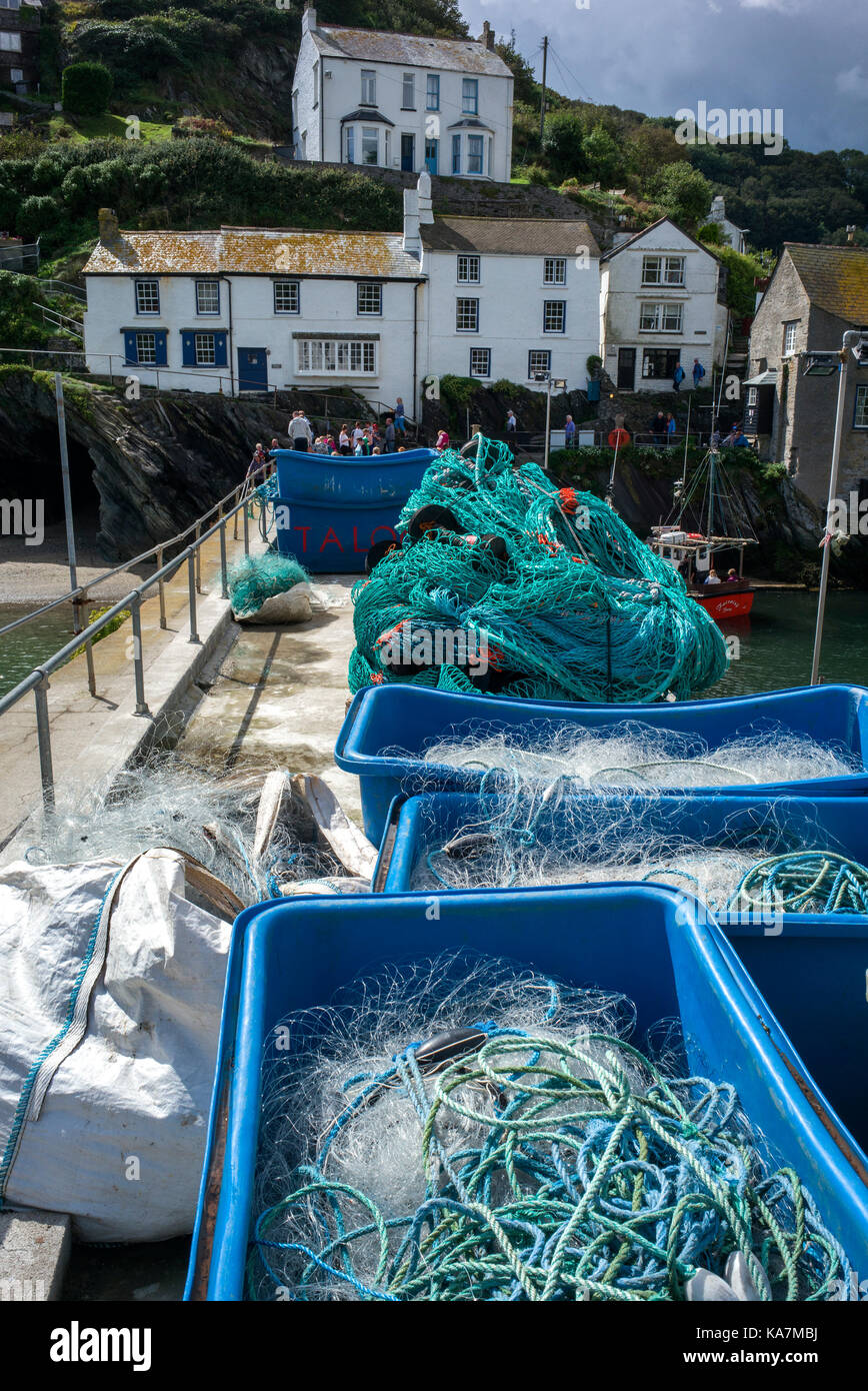 Fishing boat behind hi-res stock photography and images - Alamy