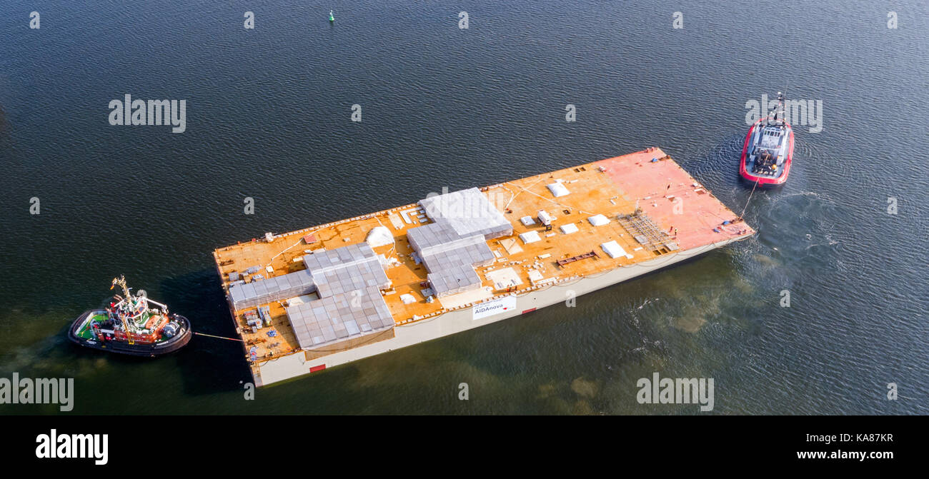 Rostock, Germany. 25th Sep, 2017. The first of two engine room modules