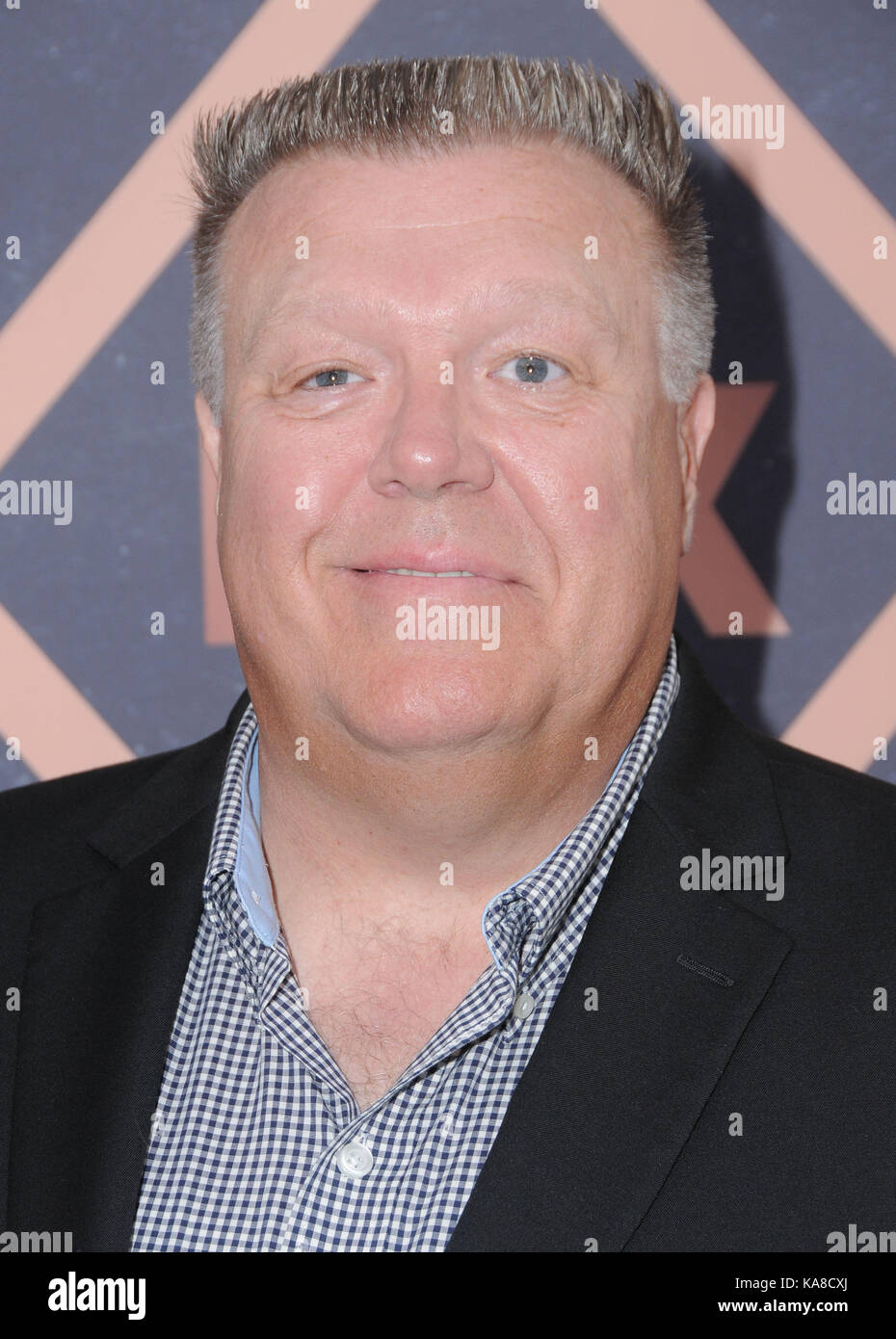 joel mckinnon net worth - Ilustrasi 2