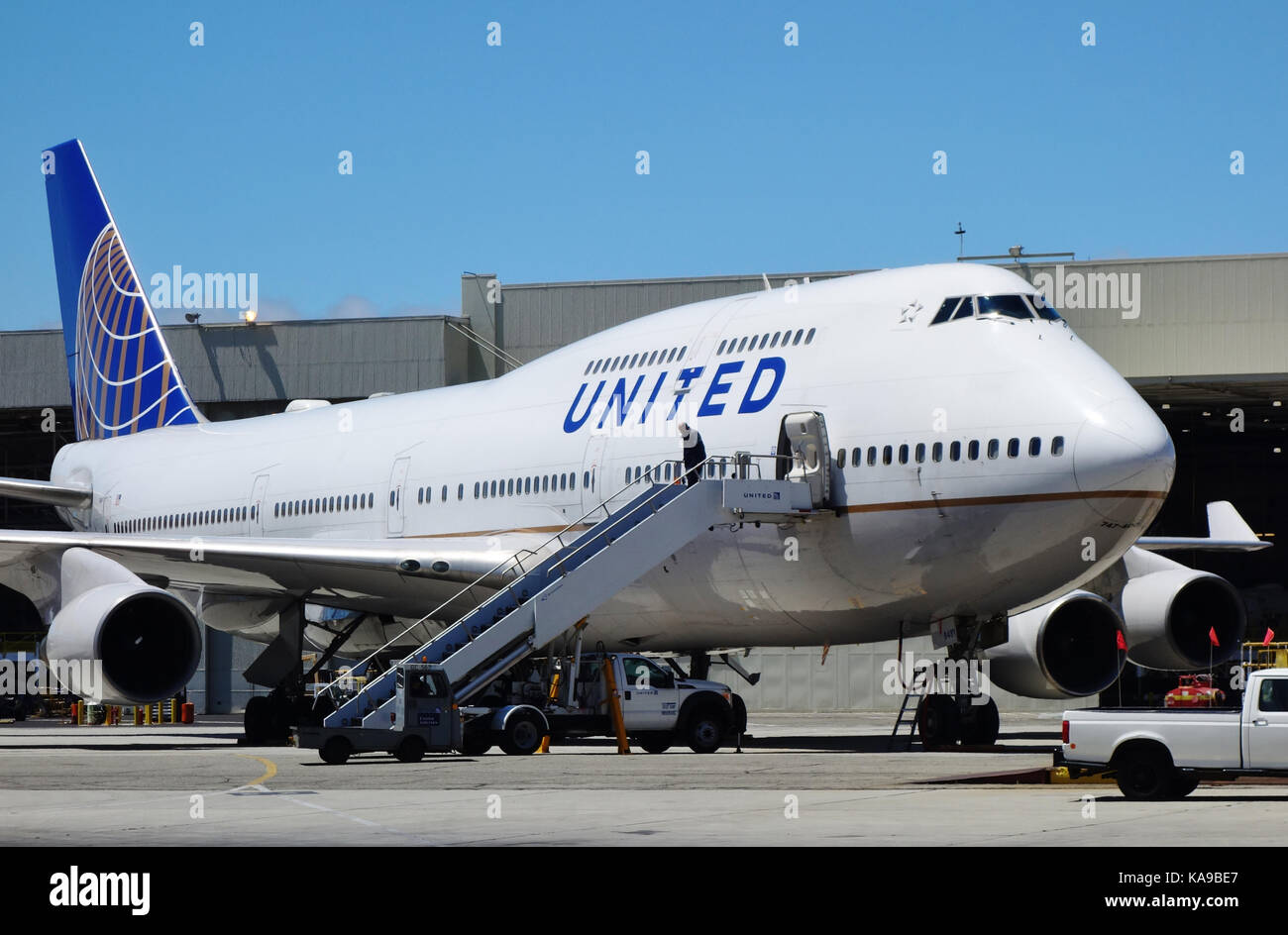 A Boeing 747-400 airplane from United Airlines (UA) at the San Francisco International Airport (SFO). United will retire all its Boeing 747 jumbo jets Stock Photo