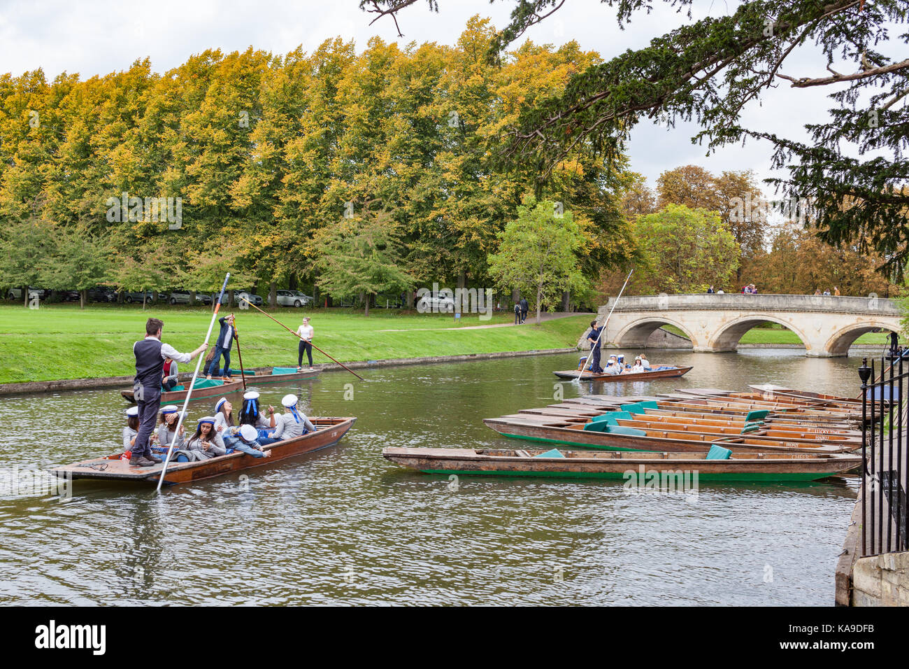 view of punts on river cam cambridge Stock Photo