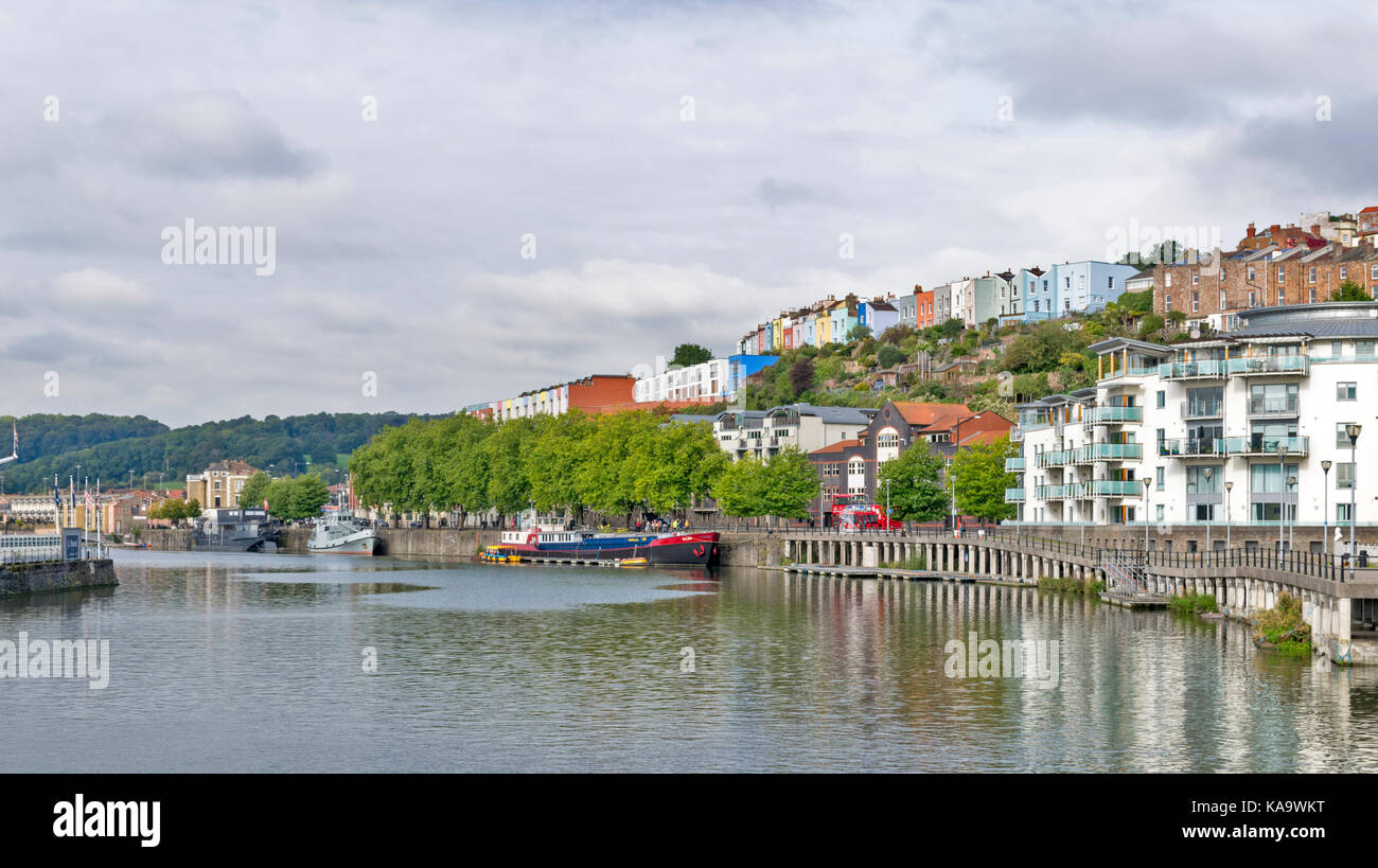 BRISTOL ENGLAND THE CITY CENTRE AND HARBOUR ON THE RIVER AVON AT HOTWELLS WITH COLOURED HOUSES ON THE SKYLINE Stock Photo