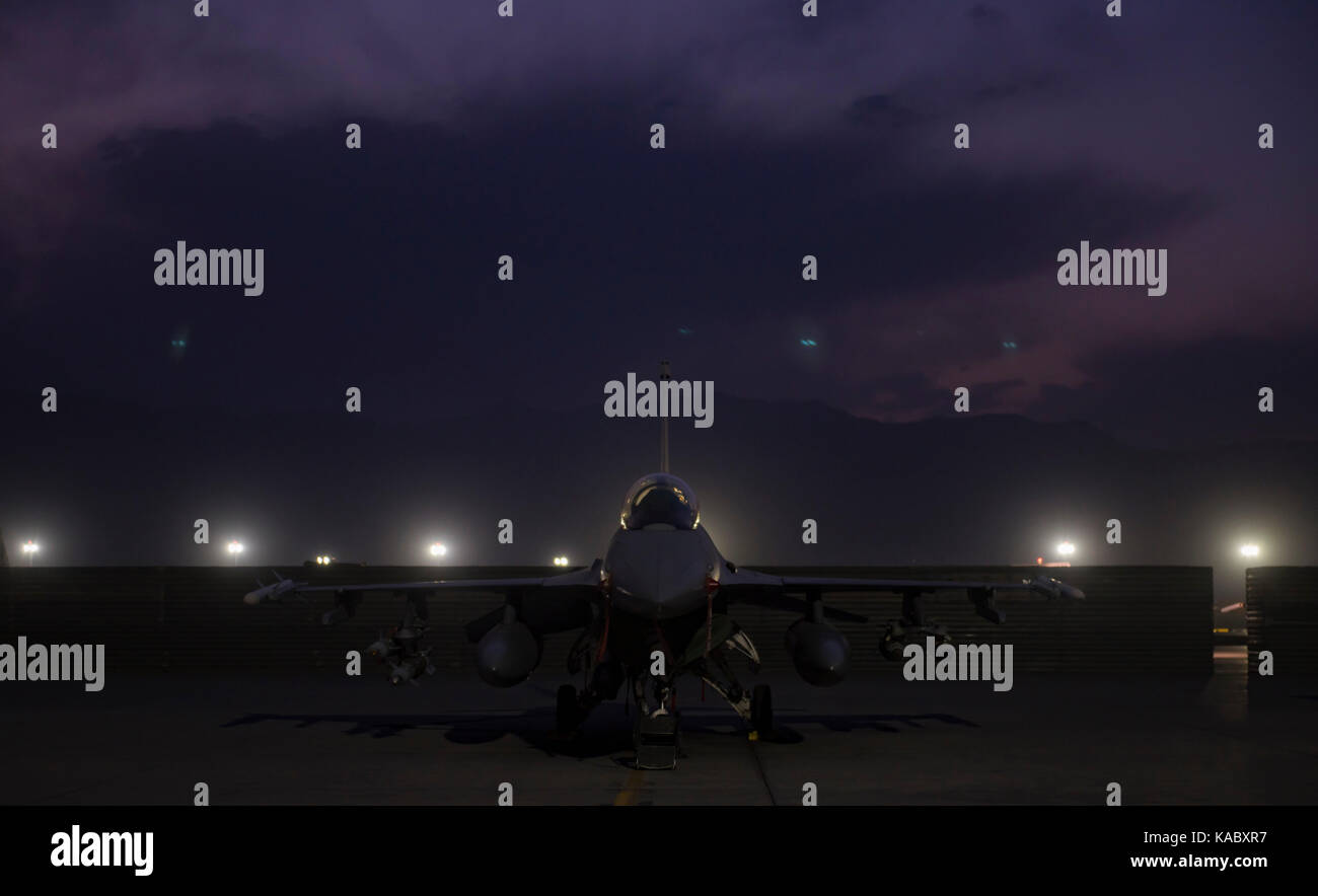 F-16 Fighting Falcons line the flightline at Bagram Airfield, Afghanistan, Sept. 21, 2017. Stock Photo