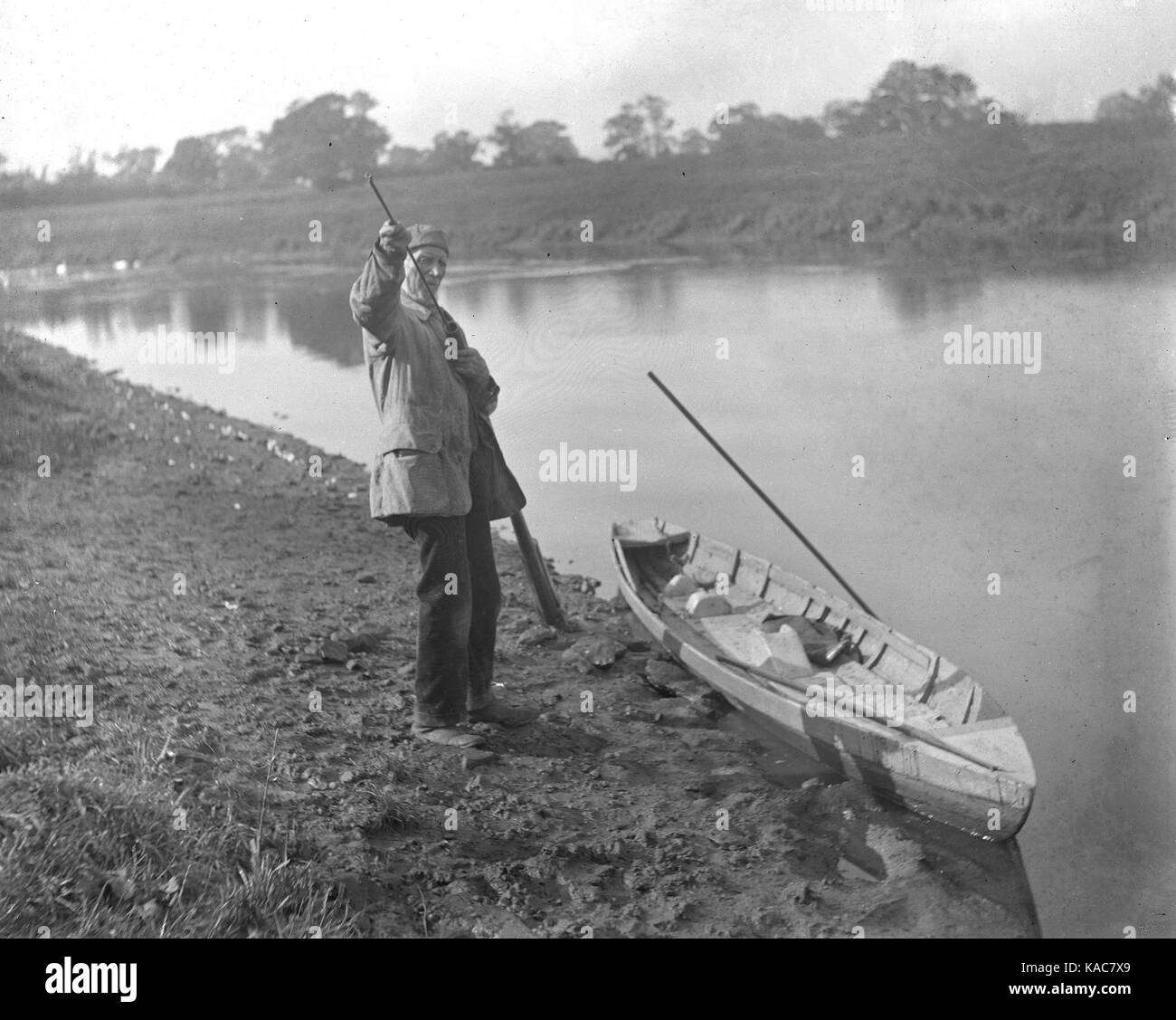 Loading big gun hi-res stock photography and images - Alamy