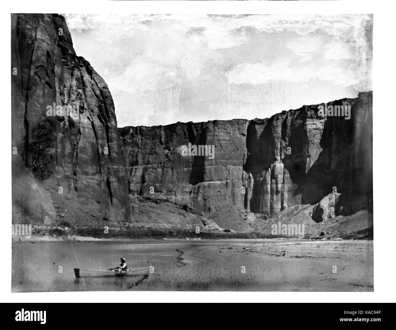 Small boat in water Cut Out Stock Images & Pictures - Alamy