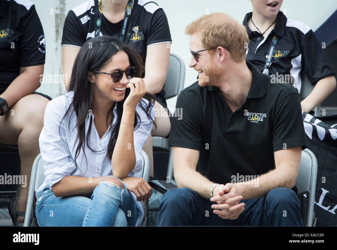 Prince Harry and Meghan Markle watch Wheelchair Tennis at the 2017 Invictus Games in Toronto, Canada Stock Photo