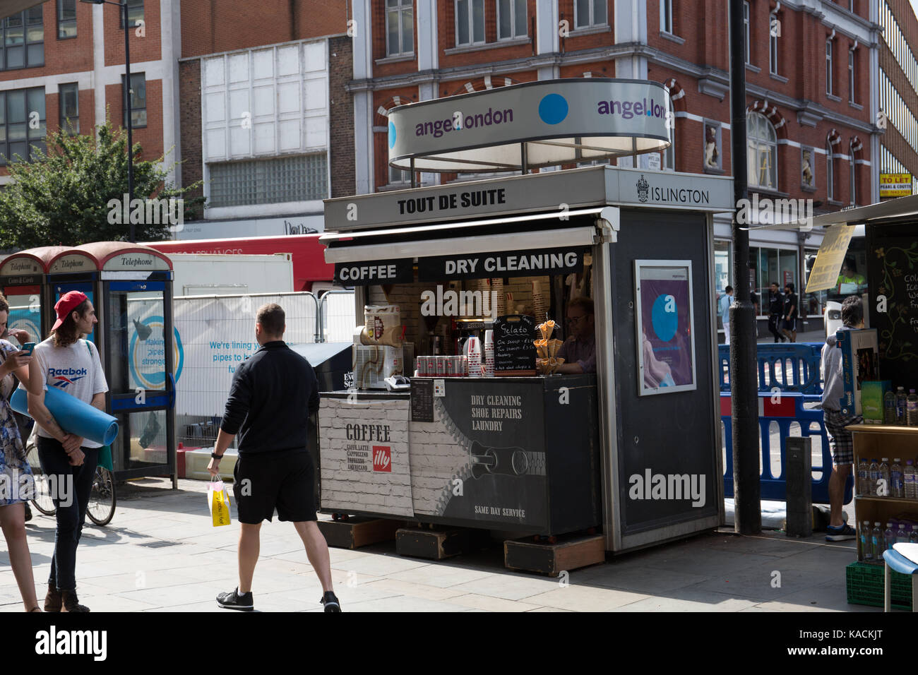 Dry cleaning kiosk hires stock photography and images Alamy