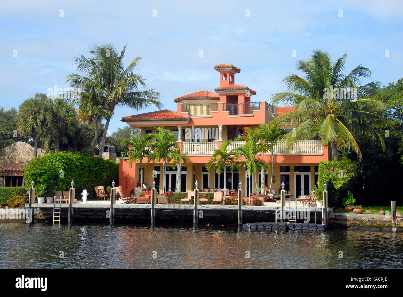 Riverside dwelling, Fort Lauderdale, Florida, USA Stock Photo Alamy