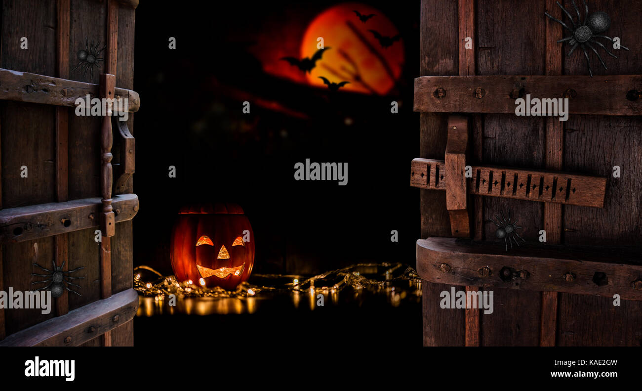 Halloween pumpkin with bat and fullmoon Stock Photo - Alamy
