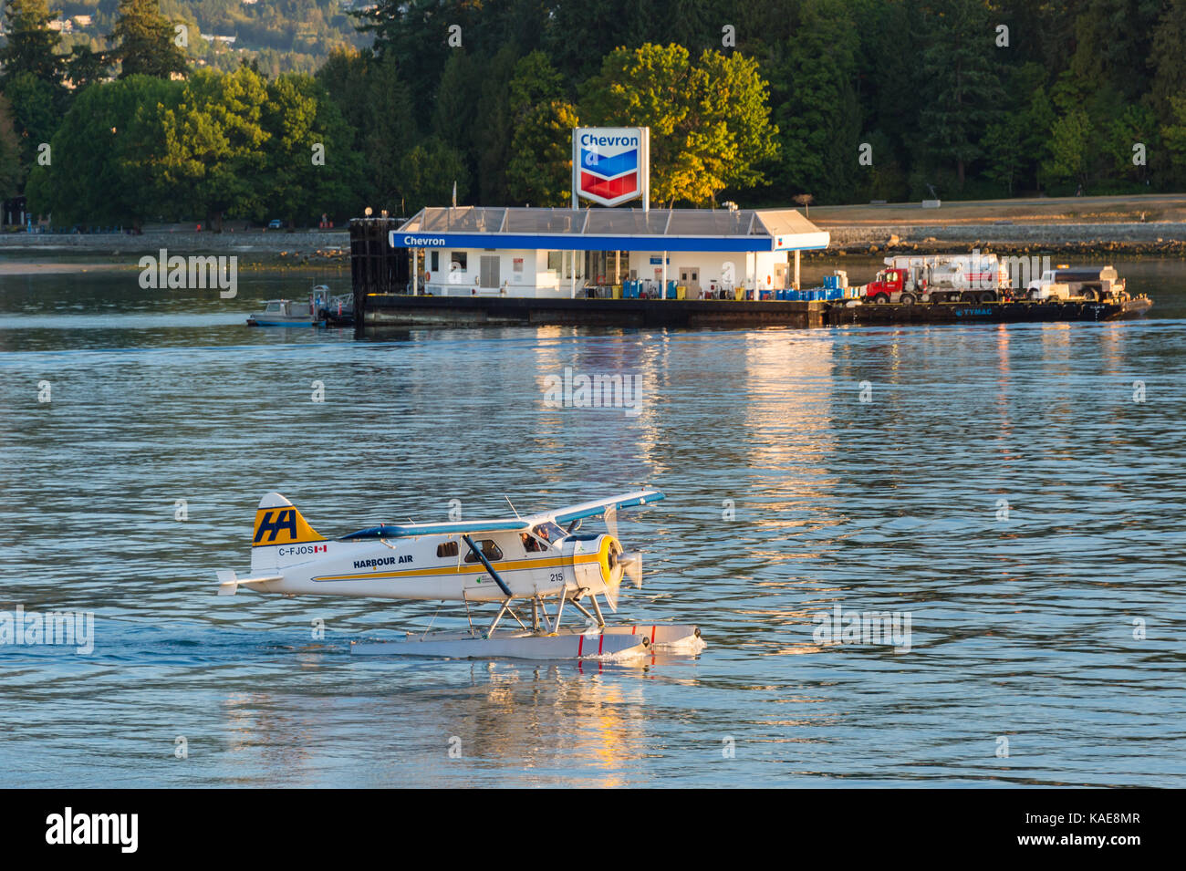 Vancouver, British Columbia, Canada - 14 September 2017: Floatplane ...