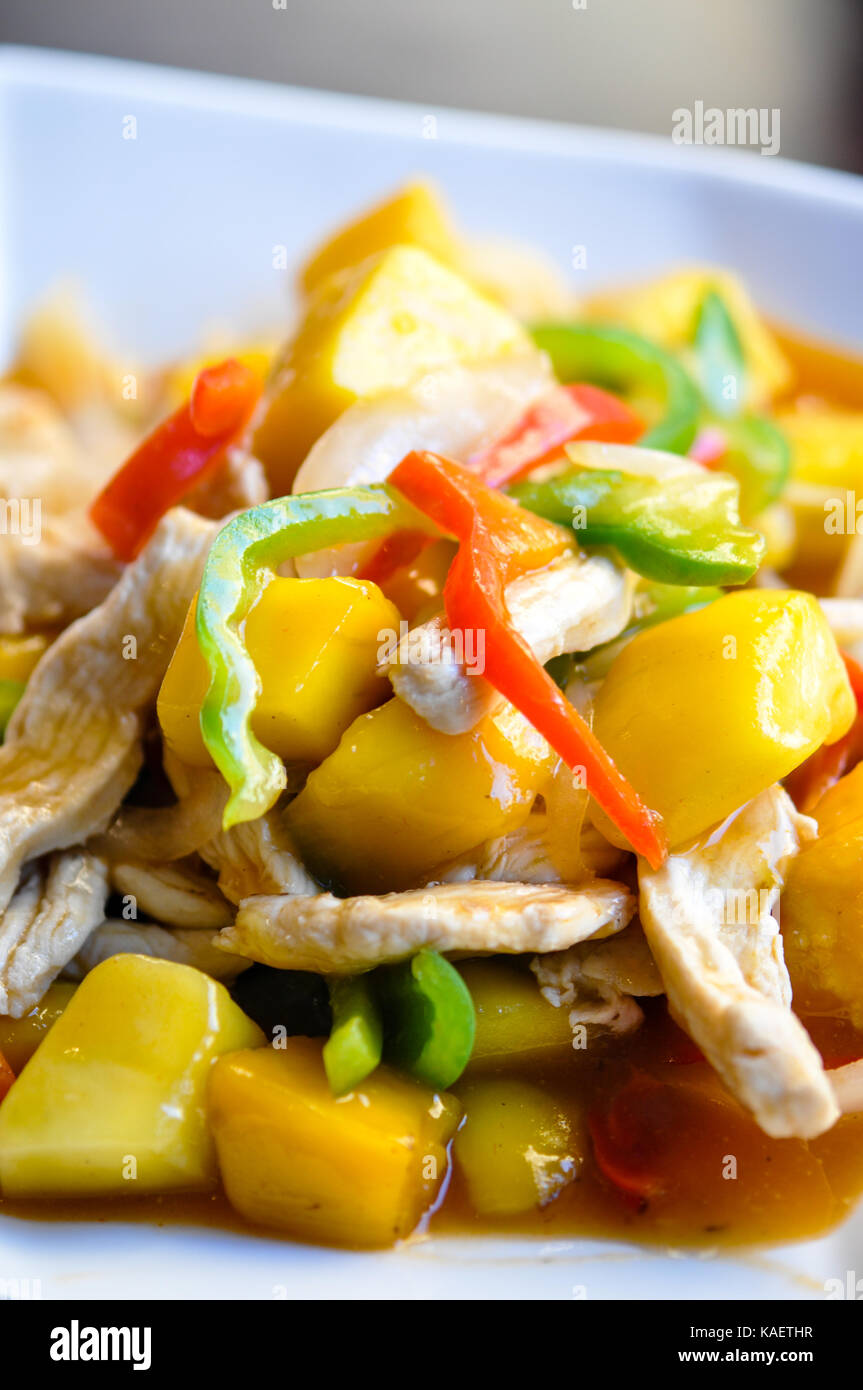 StirFried Mango Chicken, Stirfried chicken with fresh mango, bell