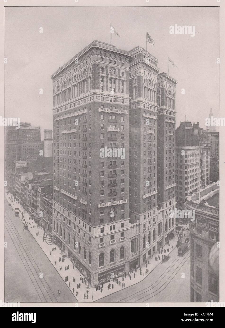 Hotel McAlpin, Broadway between 33rd and 34th Streets. Completed December, 1912 stories, including 3 basements. It has 1,620 al… Stock Photo