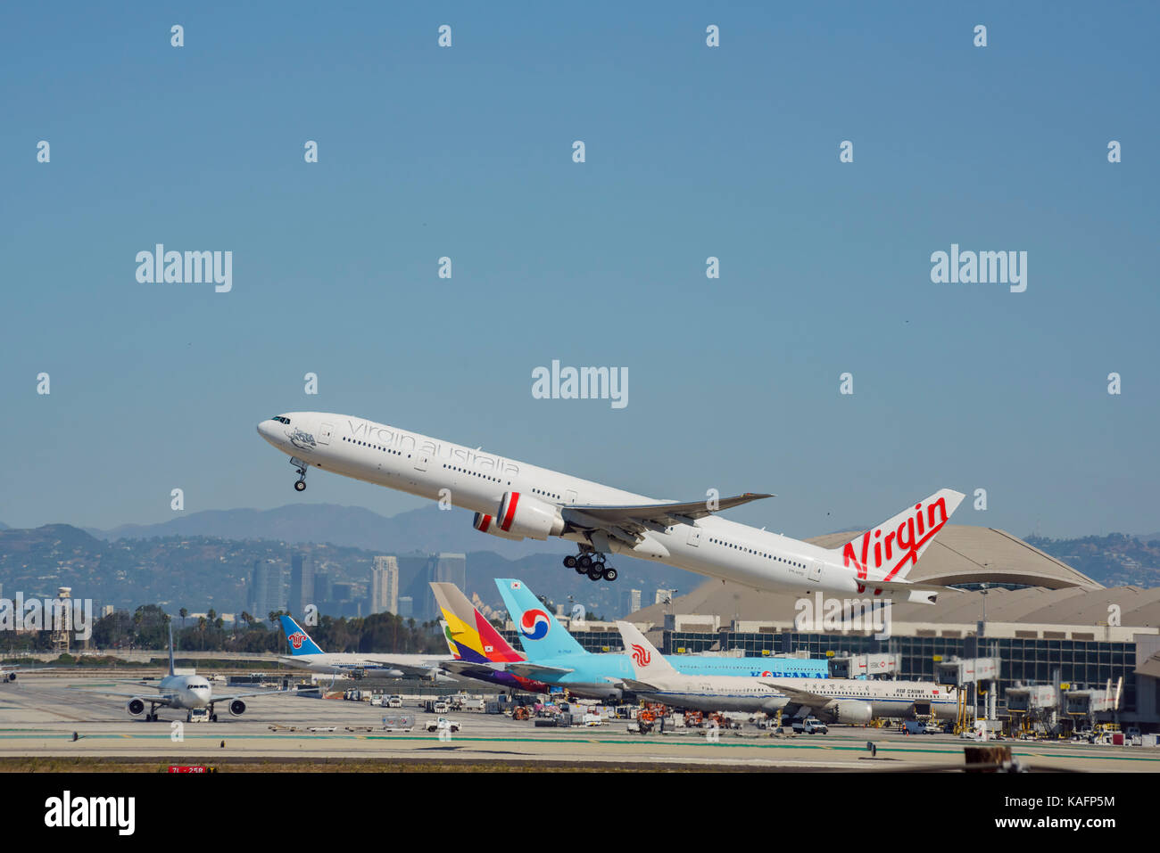 Los Angeles, SEP 24: Virgin Airline's airplane take off from the busy Los Angeles International Airport on SEP 24, 2017 at Los Angeles, California, Un Stock Photo