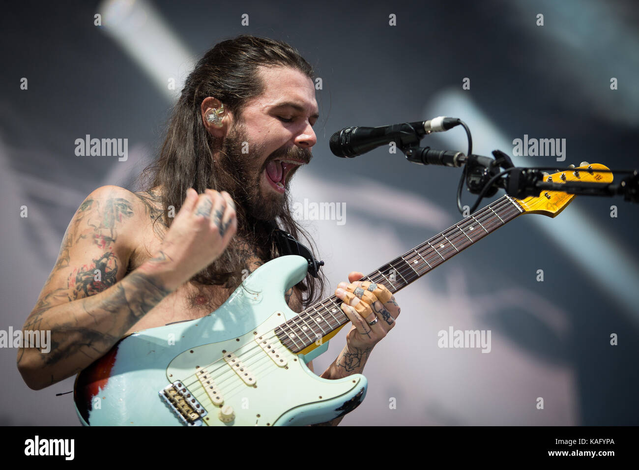 Biffy clyro lead singer simon neil performs hi-res stock photography ...