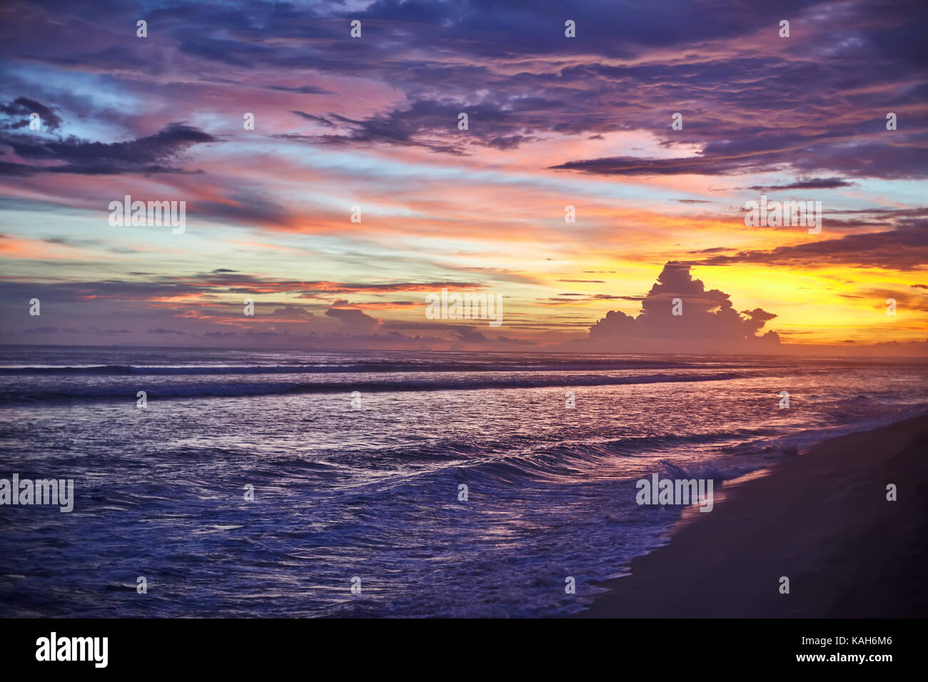 amazing colorful sunset on the sea Stock Photo - Alamy
