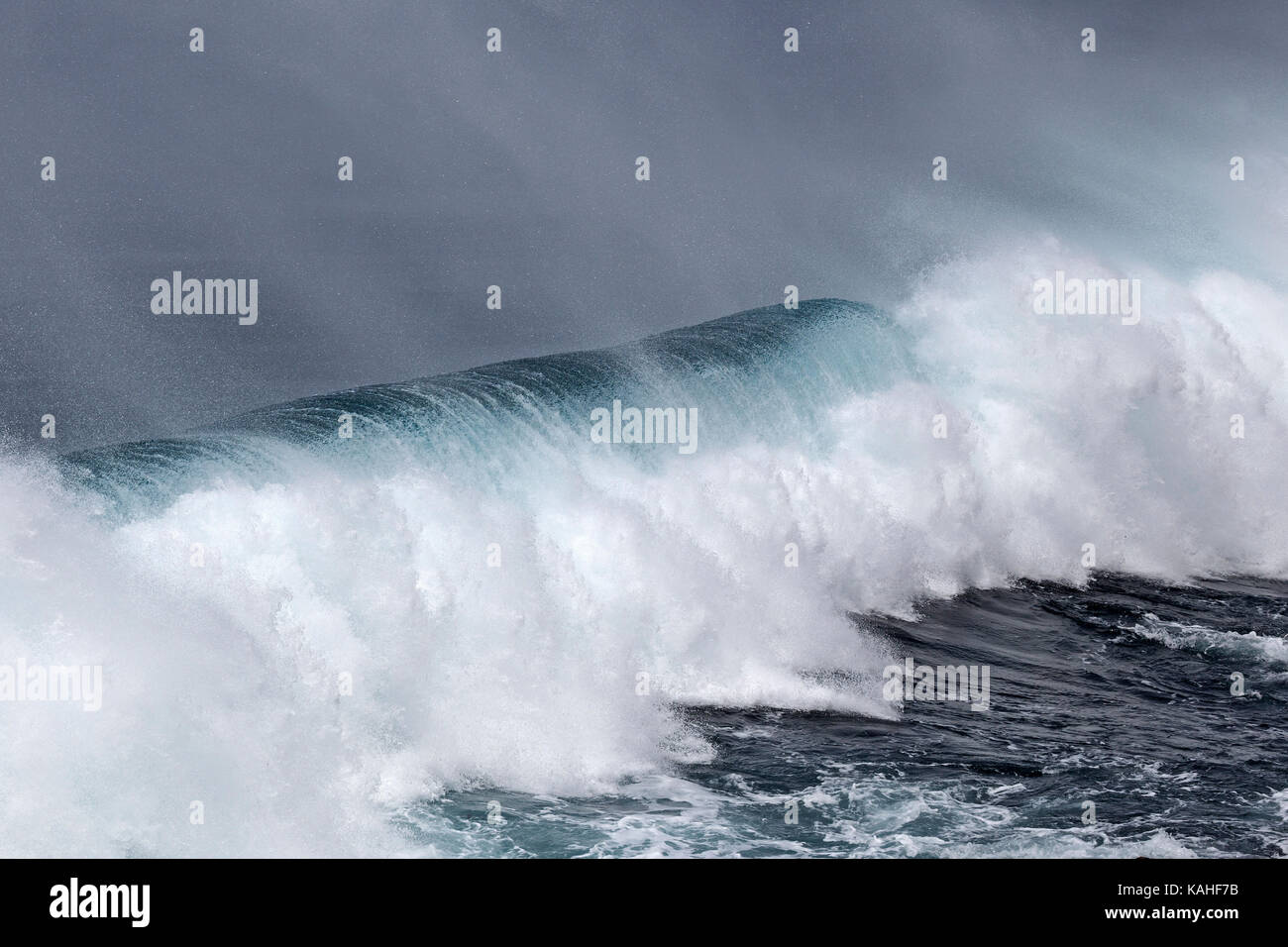 Breaking waves, strong swell, spray, Faial Island, Azores, Portugal Stock Photo