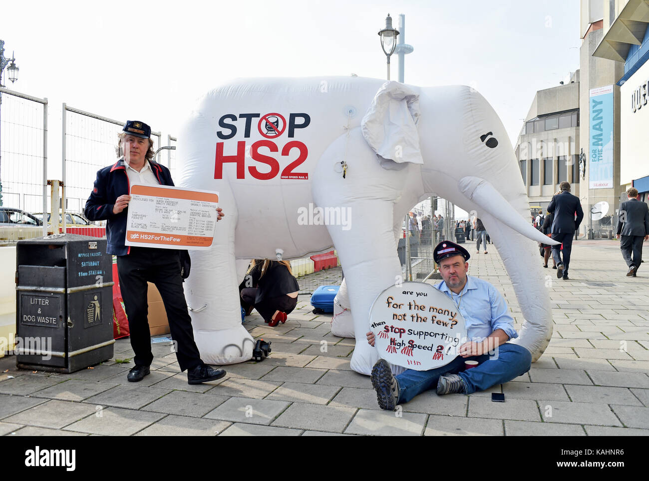 Brighton, UK. 26th Sep, 2017. Stop the HS2 (High Speed 2) campaigners outside the Labour Party Conference in Brighton today Credit: Simon Dack/Alamy Live News Stock Photo
