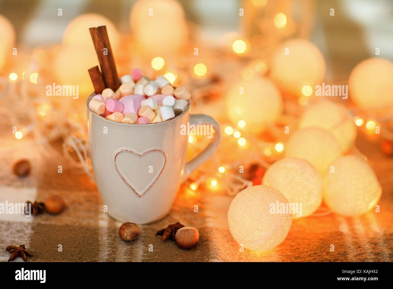6+ Thousand Cocoa Marshmallow Hearts Royalty-Free Images, Stock Photos &  Pictures