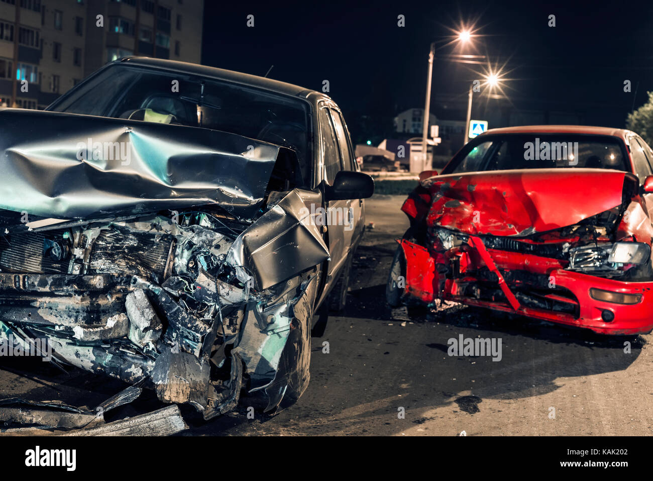 Crash cars hi-res stock photography and images - Alamy