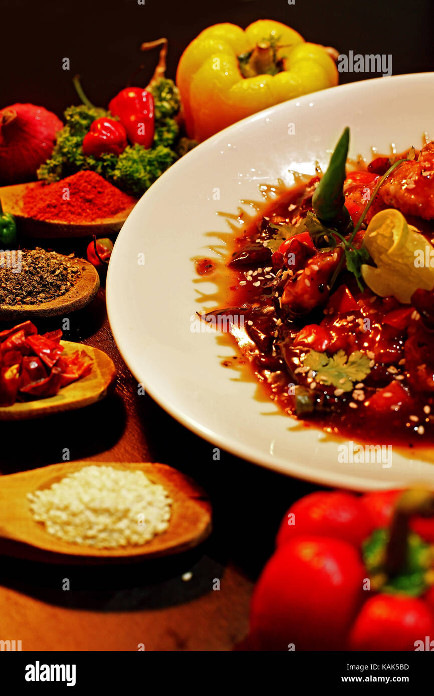 tomato sauce and, optionally, fresh tomatoes (red), mozzarella cheese