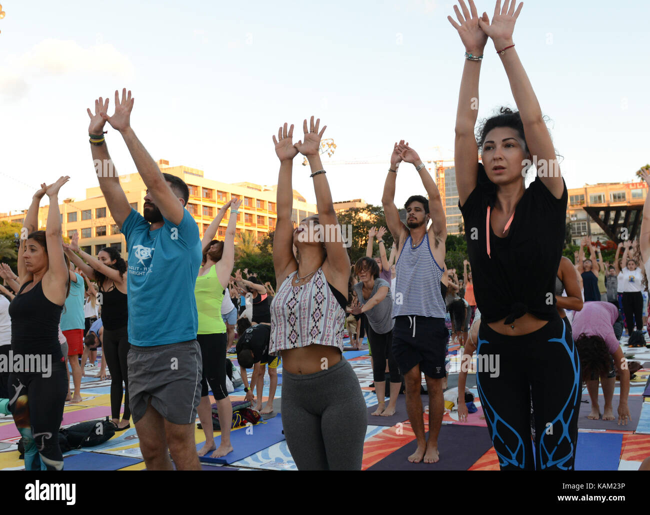 International Yoga day in TelAviv. Yoga practice at Rabin sq Stock Photo Alamy