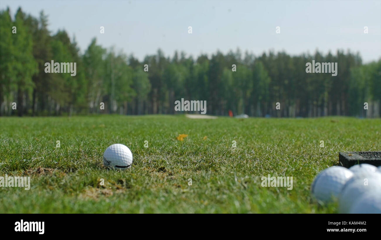 Man Playing Game Of Golf Man Hitting Golf Ball Stock Photo Alamy man-playing-game-of-golf-man-hitting-golf-ball-stock-photo-alamy