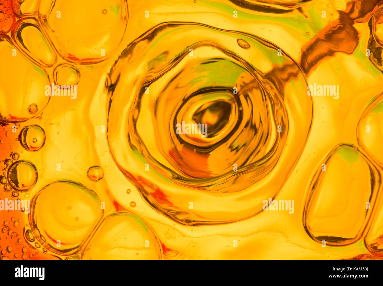 Colours background oil in water hi-res stock photography and images - Alamy
