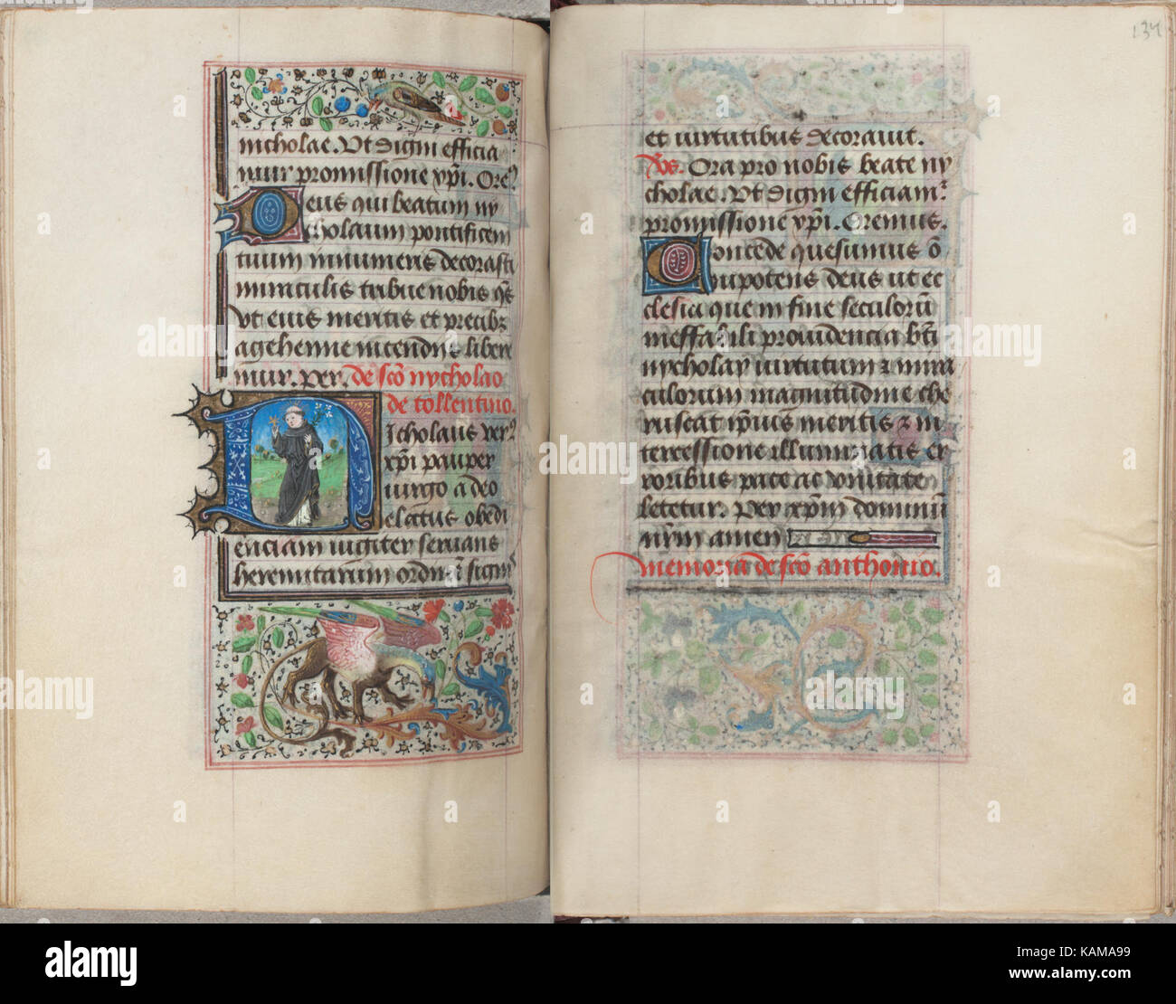 Illuminated manuscript designs hi-res stock photography and images - Alamy