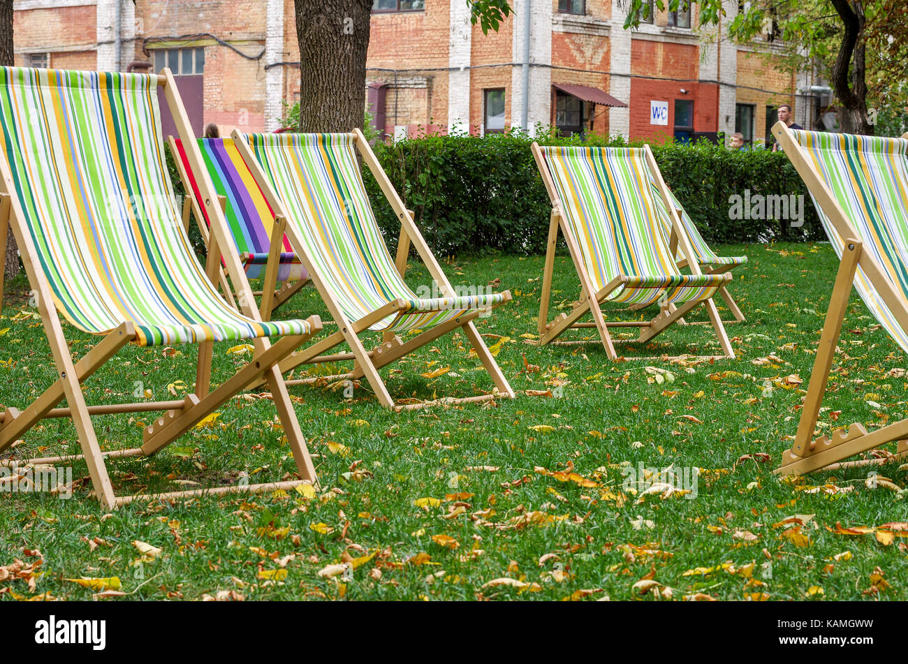 Striped fabric deck chairs hi-res stock photography and images - Alamy