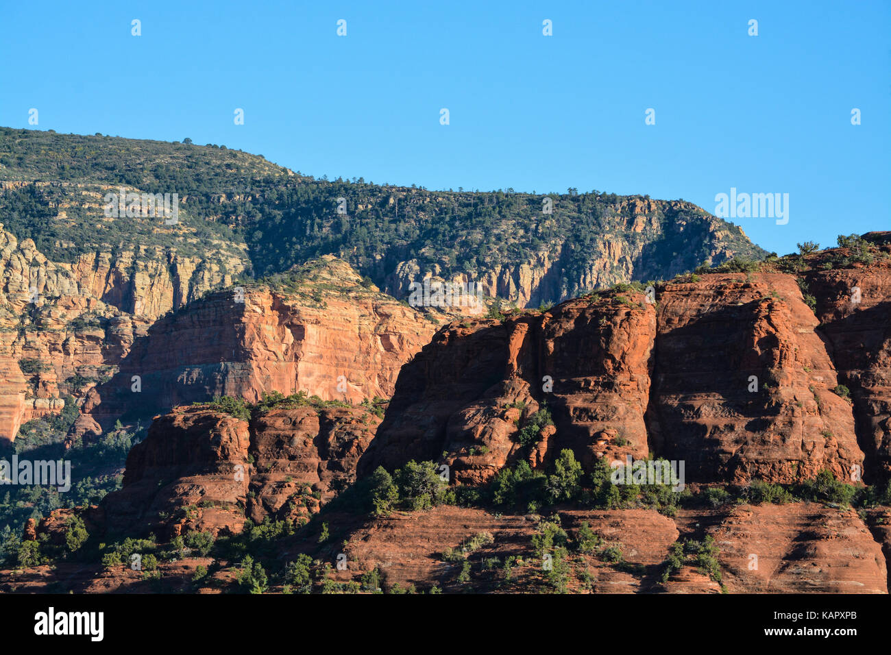 Towering sandstone cliffs in Sedona Arizona Stock Photo Alamy