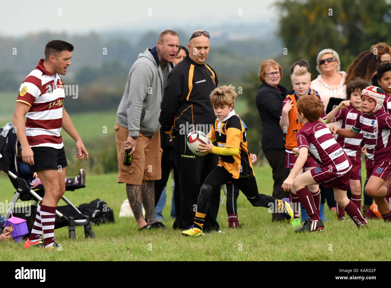 Boys playing junior rugby Britain Uk Stock Photo