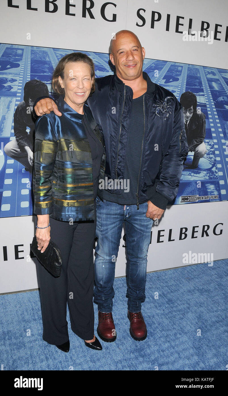 Los Angeles, California, USA. 26th Sep, 2017. September 26th 2017 - Los Angeles, California USA - Actor VIN DIESEL, mother DELORA VINCENT at the HBO Documentary ''Spielberg'' held on the Paramount Studios lot, Hollywood CA. Credit: Paul Fenton/ZUMA Wire/Alamy Live News Stock Photo