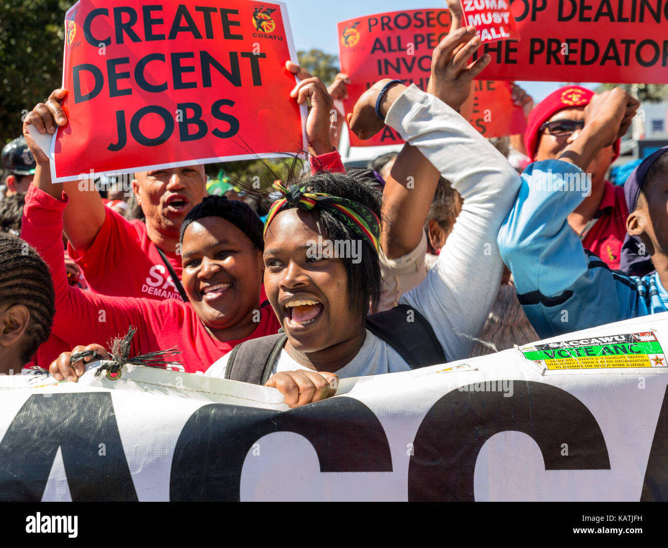 Cape Town, South Africa. 27th Sep, 2017. Cosatu (Confederation of South African Trade Unions) hold a National Strike and march to raise awareness against state capture and corruption. The Trade Union Confederation together with its alliance partner the South African Communist Party marched to Parliament and various other institutions in Cape Town Credit: Mo Bassa/Alamy Live News Stock Photo