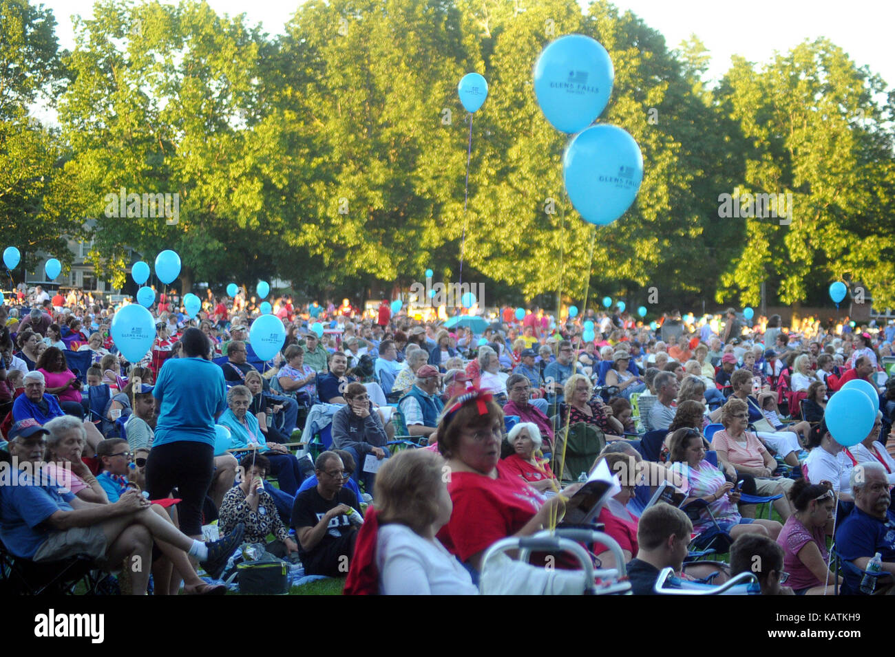 Iowa, USA. 3rd July, 2017. Balloons provided by the Glens Falls Collaborative dotted the packed crowd at the Glens Falls Symphony Orchestra's 15th annual Summer Pops Concert Monday in Crandall Park. The orchestra, under the direction of Maestro Charles Peltz, performed music from New York state, featuring several works by composers from the state. Credit: Bill Toscano/Quad-City Times/ZUMA Wire/Alamy Live News Stock Photo
