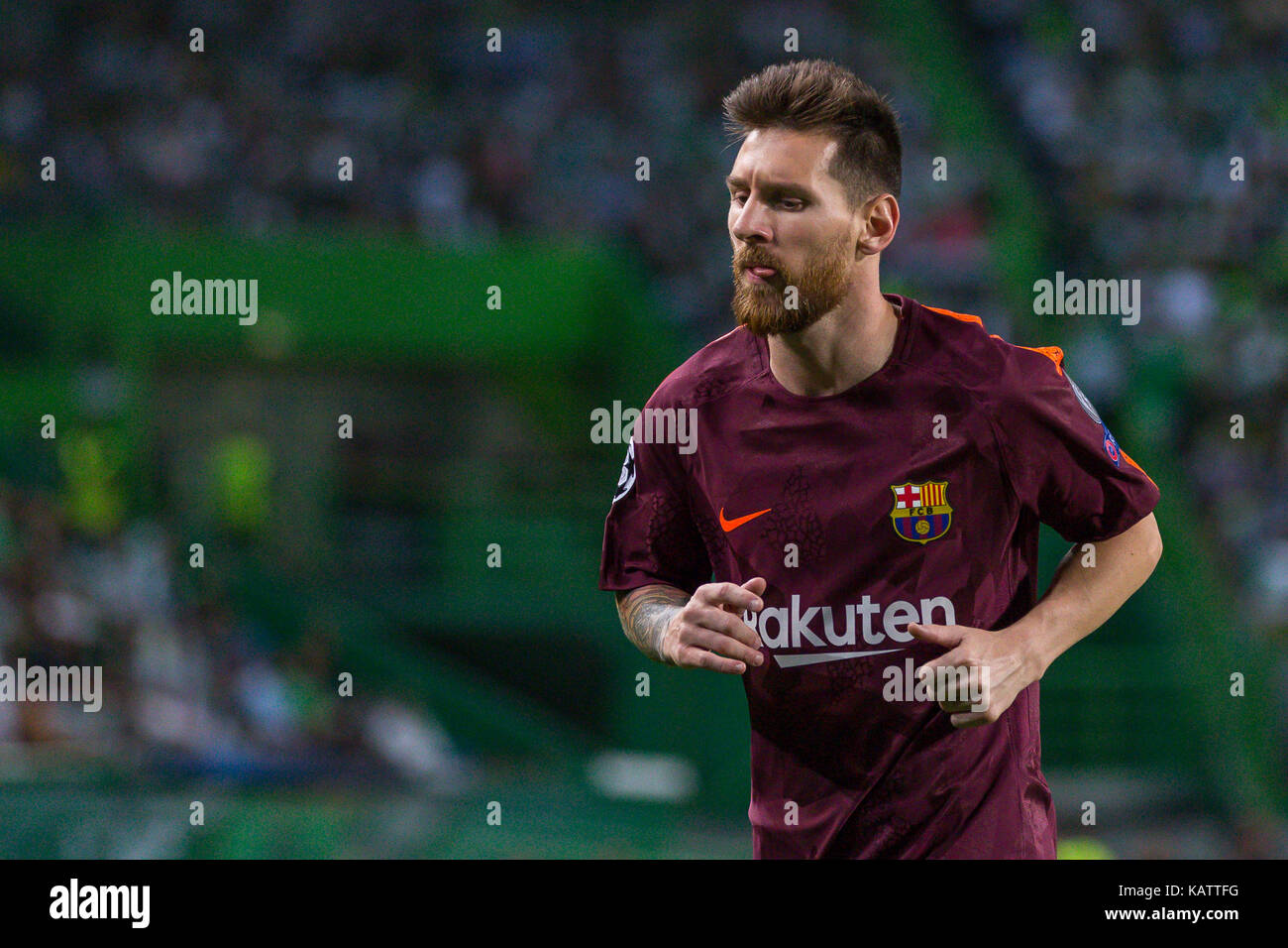Lisbon, Portugal. 27th Sep, 2017. Barcelona's forward from Argentina Lionel Messi (10) during the game of the 2nd round of the UEFA Champions League Group D, Sporting CP v FC Barcelona Credit: Alexandre de Sousa/Alamy Live News Stock Photo