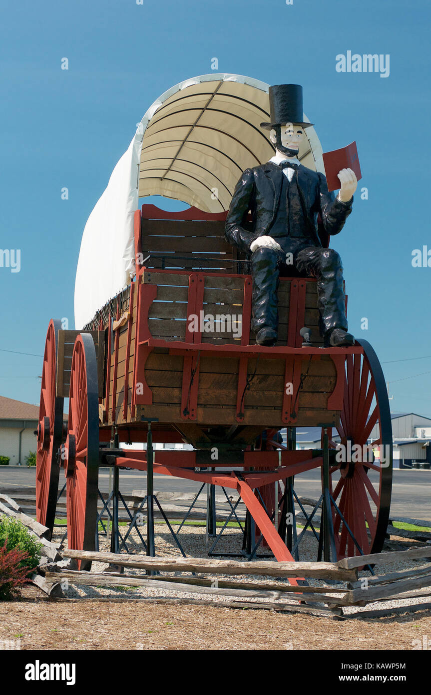 The World's largest covered wagon and big Lincoln, in Lincoln, Illinois