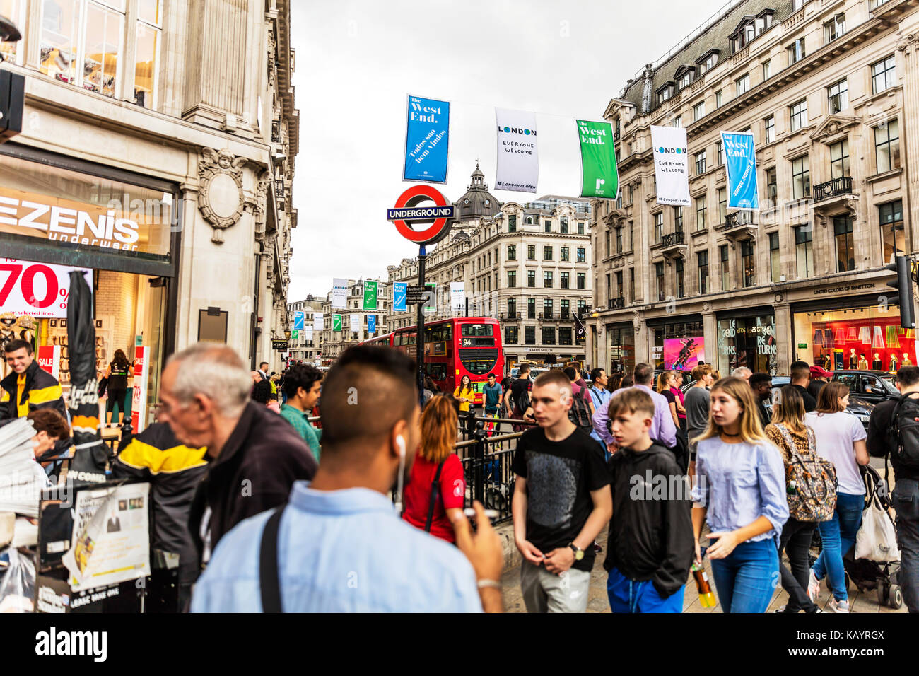 Regent Street London, Regent Street shops, Regent Street buildings ...