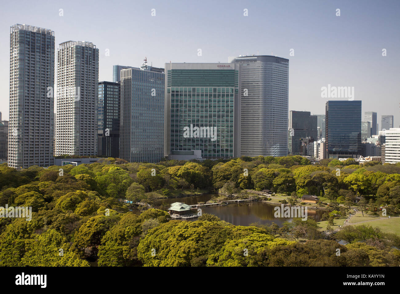 Japan, Tokyo, Shimbashi, skyline, Hama Rikyu garden, Stock Photo