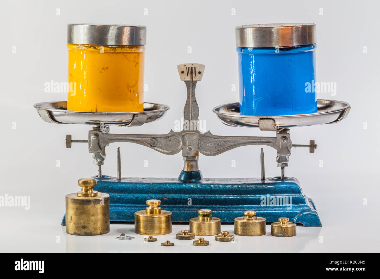 Stainless steel scales in blue color with weighing plates for weighing